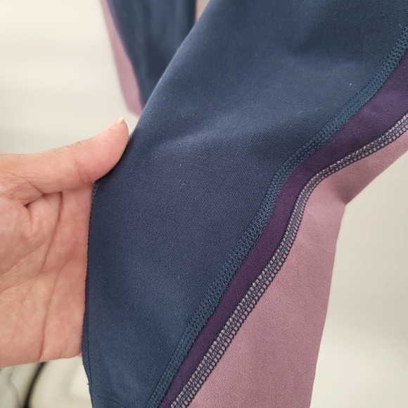 NIKE Women's Twist Leggings Size S Training Active - Picture 6 of 7